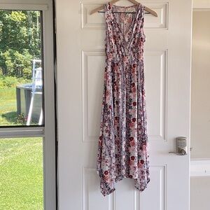 Jessica Simpson Sleeveless V-Neck Midi Dress with Floral Print Size Small